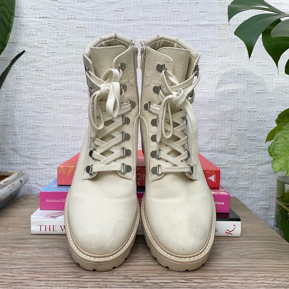 ✨DOLCE VITA✨ White Combat Boots - Picture 2 of 7